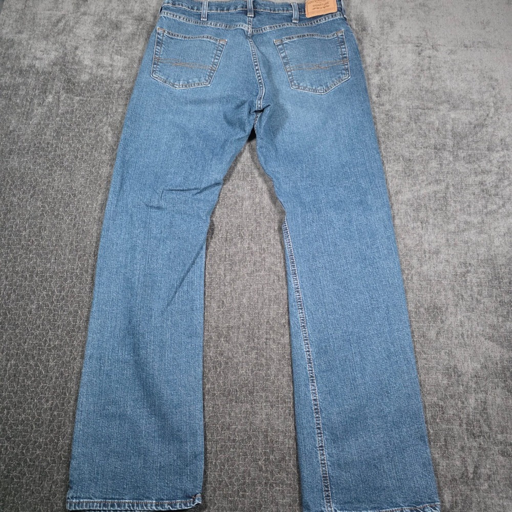 Levi Strauss Signature Mens Bootcut Jeans Medium Wash 32x32 Blue Denim